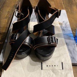 MARNI Black Leather Wedge
